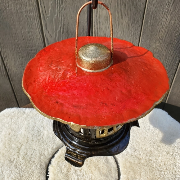 Antique Metal Japanese lanter - Picture 2 of 4